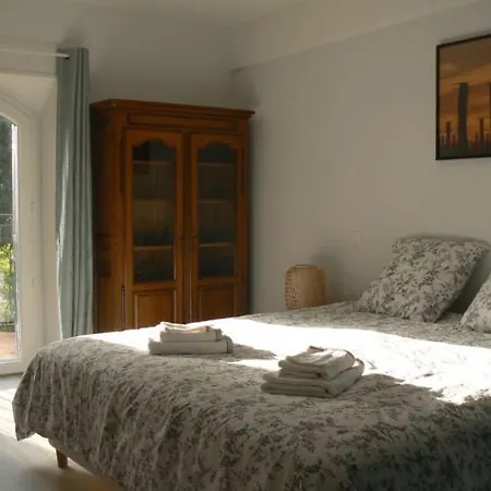 Holiday home Maison Calme Au Coeur Des Vignes *